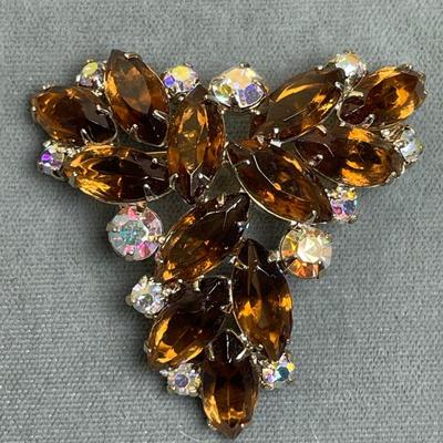 Vintage Topaz Rhinestone Pin
