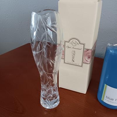 LENOX CRYSTAL VASE, 3 CANDLES AND A 5 X 7 FRAME