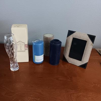 LENOX CRYSTAL VASE, 3 CANDLES AND A 5 X 7 FRAME