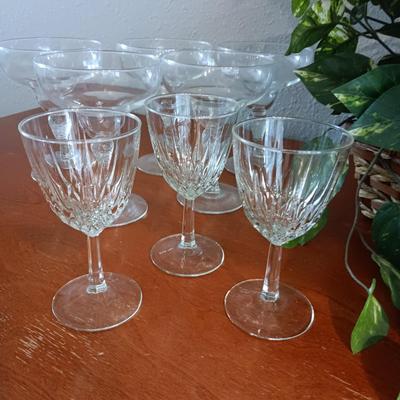 MARGARITA AND CRYSTAL STEMMED GLASSES PLUS FAUX PLANT
