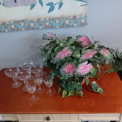 MARGARITA AND CRYSTAL STEMMED GLASSES PLUS FAUX PLANT