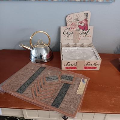 CRYSTAL LEAF SNACK SET, NEW REED PLACEMATS AND A TEA KETTLE