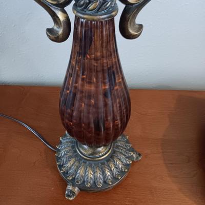 TABLE LAMP AND THROW BLANKET