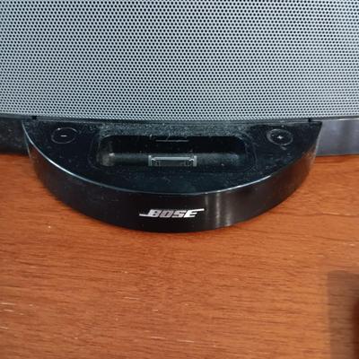 BOSE DOCKING STATION WITH 8GB APPLE iPod AND REMOTE
