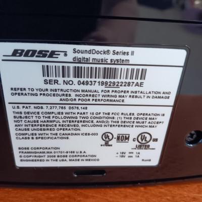 BOSE DOCKING STATION WITH 8GB APPLE iPod AND REMOTE