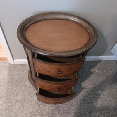 3 DRAWER ACCENT CHEST