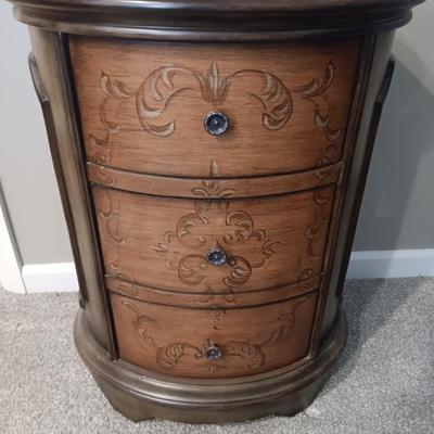 3 DRAWER ACCENT CHEST