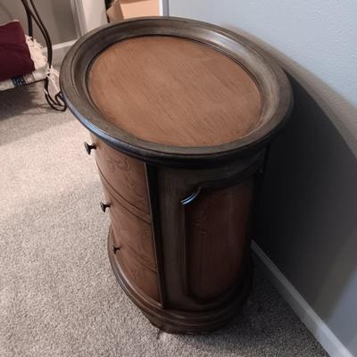 3 DRAWER ACCENT CHEST