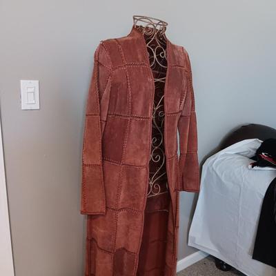 LADIES RUST COLORED LONG LEATHER JACKET (MEDIUM)