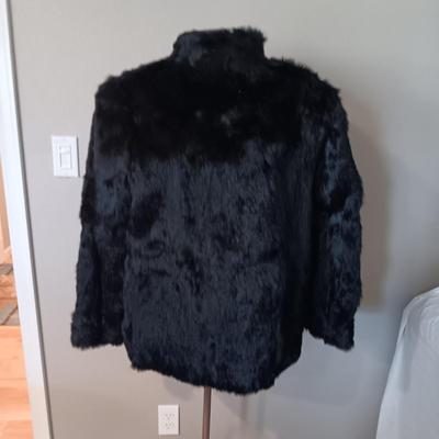 LADIES SATIN LINED RABBIT FUR JACKET (LARGE)