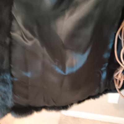 LADIES SATIN LINED RABBIT FUR JACKET (LARGE)