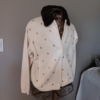 CLASSY MIKE & ME IVORY COLORED KNIT SWEATER WITH GOLD BEAD ACCENTS AND REMOVABLE FAUX FUR COLLAR (MEDIUM)