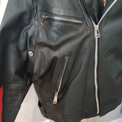 MEN'S WILSON QUALITY LEATHER USA JACKET SIZE XL