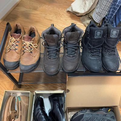 1252 Six Pairs Men's Shoes