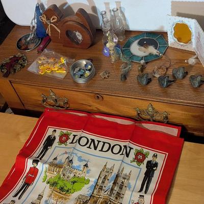 Sun Catchers Bird Drawer Knobs Bottles Fridge Magnets London Tea Towel