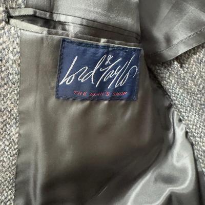1256 Lot of Men's Dress Shirts With Suits and Pants