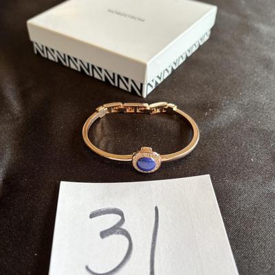 Pretty Gold Tone Bracelet