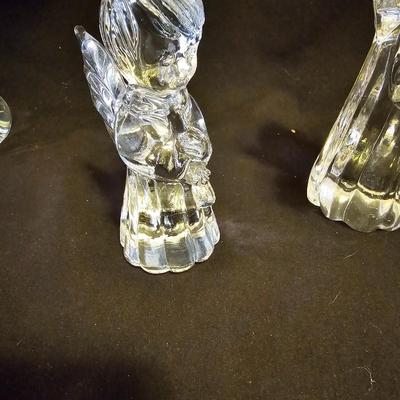 Beautiful Tall Gorham Botanical Gardens Vase with two clear glass Angels