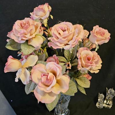 Beautiful Tall Gorham Botanical Gardens Vase with two clear glass Angels