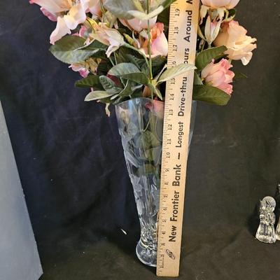 Beautiful Tall Gorham Botanical Gardens Vase with two clear glass Angels
