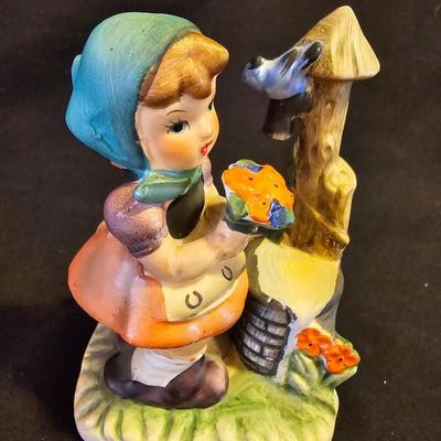 Two vintage Hummel like porcelain figures - not marked hummel