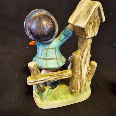 Two vintage Hummel like porcelain figures - not marked hummel