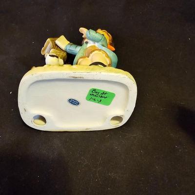 Two vintage Hummel like porcelain figures - not marked hummel