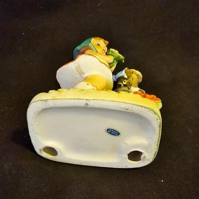 Two vintage Hummel like porcelain figures - not marked hummel