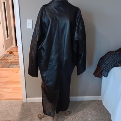 SHARP! ANJUM MEN'S GENUINE LEATHER TRENCH COAT (XL)