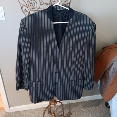MEN'S BERT PULITZER SUEDE SPORT COAT MADE IN THE PHILIPPINES, THE OTHER IS MADE IN ITALY
