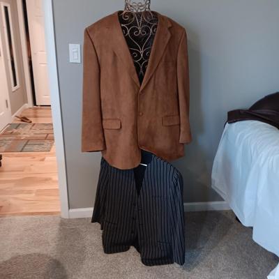 MEN'S BERT PULITZER SUEDE SPORT COAT MADE IN THE PHILIPPINES, THE OTHER IS MADE IN ITALY