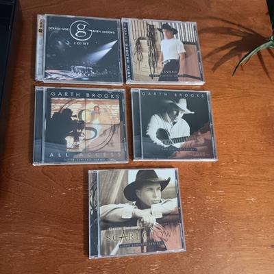 GARTH BROOKS "THE LIMITED SERIES' ON CD'S