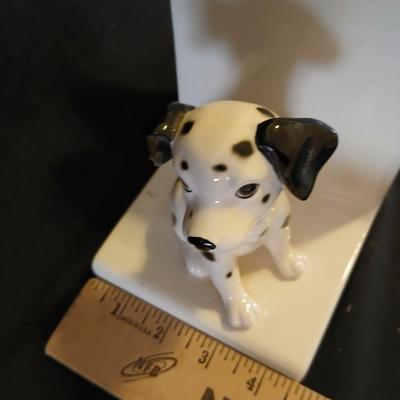 Adorable Dalmation OTAGIRI Bookends with Four hardback books - All things Bright and Beautiful & Every living thing By James Herriot