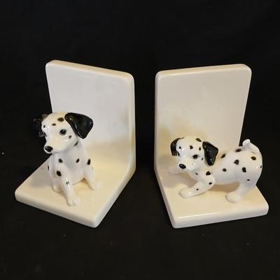 Adorable Dalmation OTAGIRI Bookends with Four hardback books - All things Bright and Beautiful & Every living thing By James Herriot
