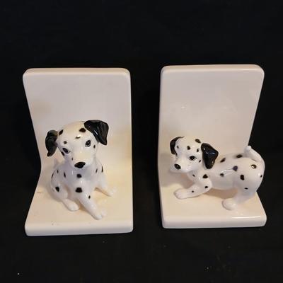 Adorable Dalmation OTAGIRI Bookends with Four hardback books - All things Bright and Beautiful & Every living thing By James Herriot