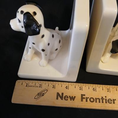 Adorable Dalmation OTAGIRI Bookends with Four hardback books - All things Bright and Beautiful & Every living thing By James Herriot