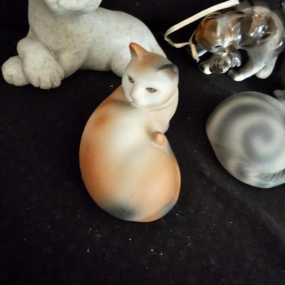 Collection of cat figures - Avon Porcelain- Quarry Critter stone - adorable kitties!