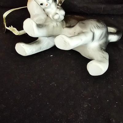Collection of cat figures - Avon Porcelain- Quarry Critter stone - adorable kitties!