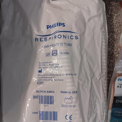 PHILLIPS RESPIRONICS WITH EXTRAS