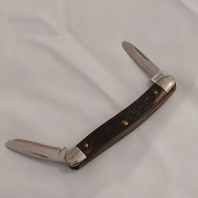 Collection of small vintage pocket knives - Eaton bank