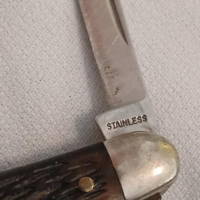 Collection of small vintage pocket knives - Eaton bank