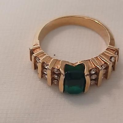 Ladies rings - Faux emerald and Nice Cluster ring