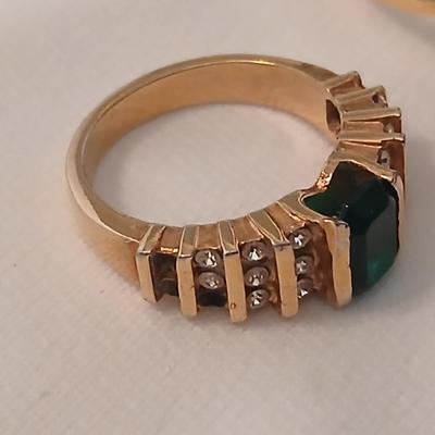 Ladies rings - Faux emerald and Nice Cluster ring