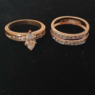 Two ladies' rings - Engagement bands - Size 8