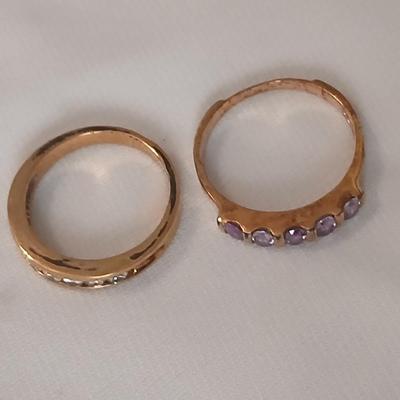 Two gold-toned rings Bling fun!