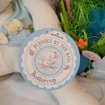 Easter is less than 65 days away!! Very cute Easter Decorations!