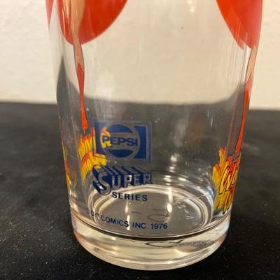 1976 WONDER WOMAN PEPSI PINT GLASS