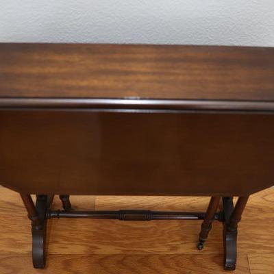 Vintage Drop Leaf Side/Accent Mahogany Table