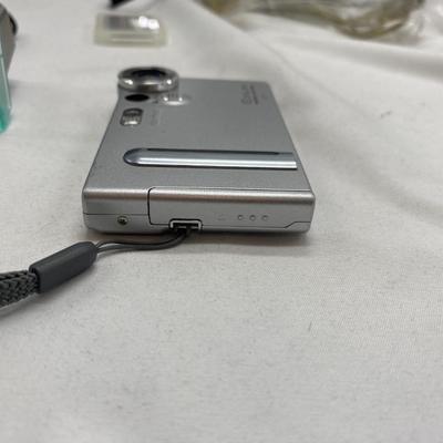 CASIO EX-M2 WEARABLE CARD CAMERA 2.0 MEGA PIXEL