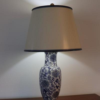 Vintage Blue and White Table Lamp